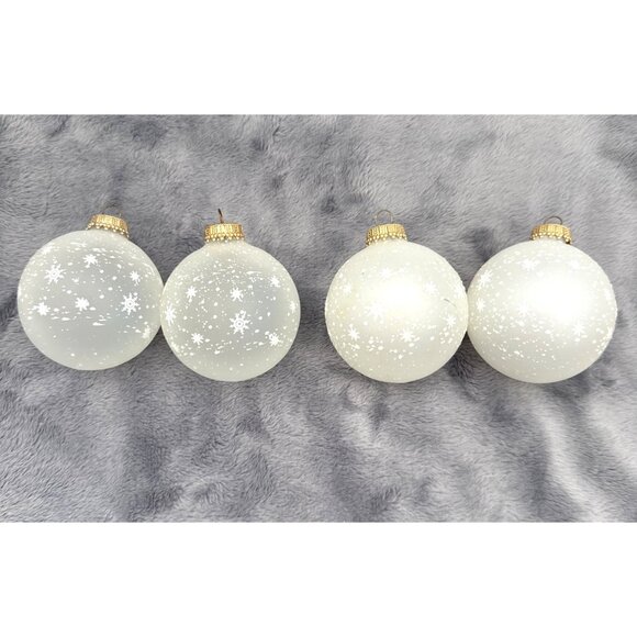 Vintage Krebs 4 Frosted Glass Christmas Ornaments With Cardinals & Blue Jays - Picture 4 of 8